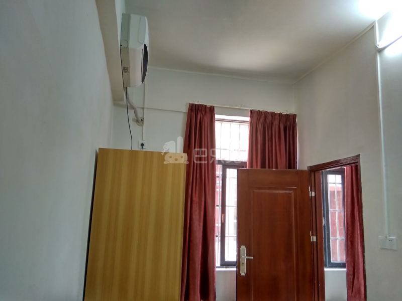 同新路5号5832311卧室图3