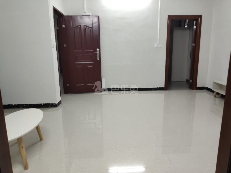 同新路5号5832316客厅图6