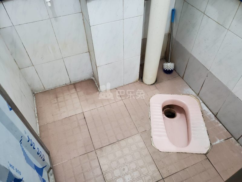 上元岗平安巷13号5832443卫生间图5