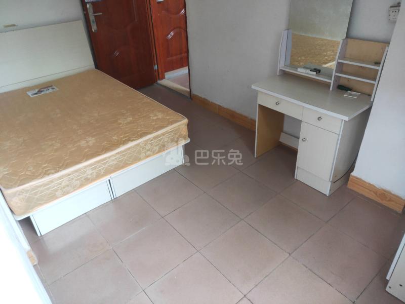 长湴西街九巷3号5833551卧室图3