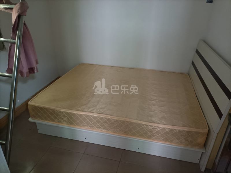 长湴西街九巷3号5833555卧室图3