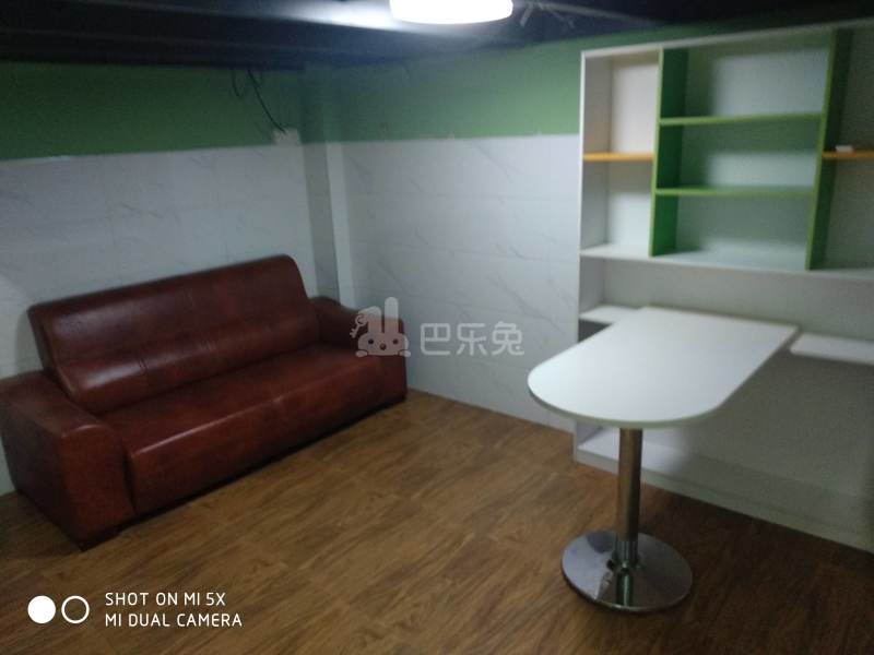 大山村卢地坊大街8号5837001客厅图4