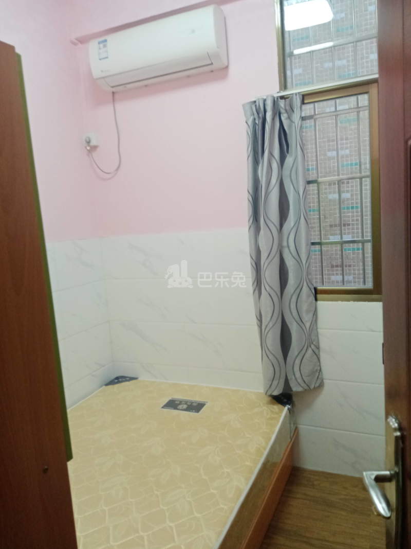 大山村卢地坊大街8号5837017卧室图0