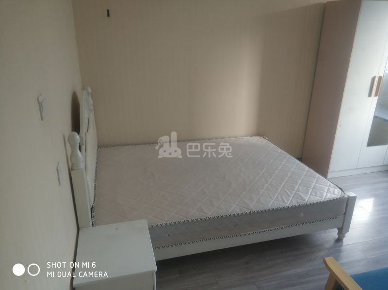 海德公寓5845311卧室图0