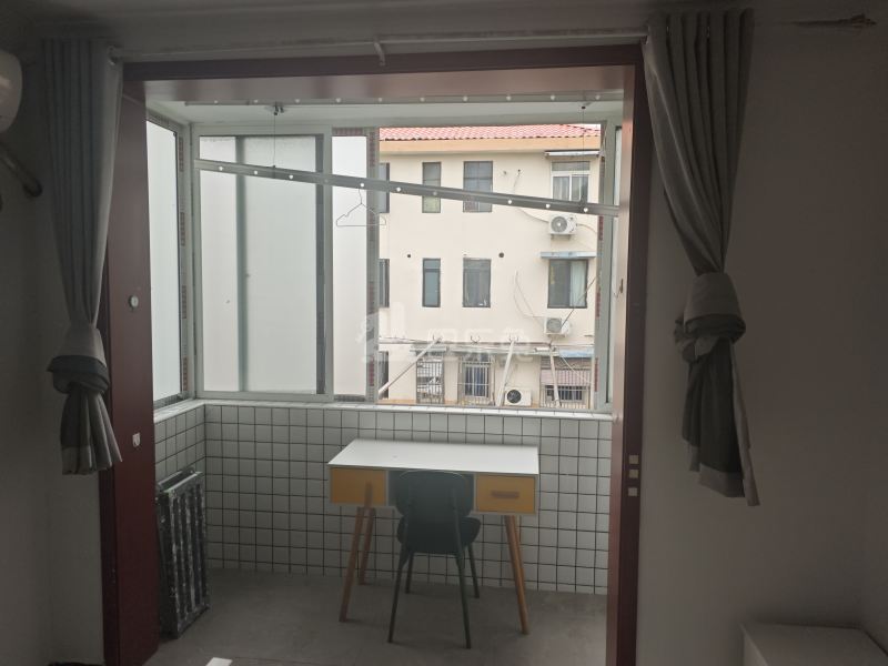 南大路14弄小区5849812卧室窗户图13