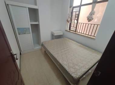 嘉禾望岗上胜东街8号 1室1厅1卫