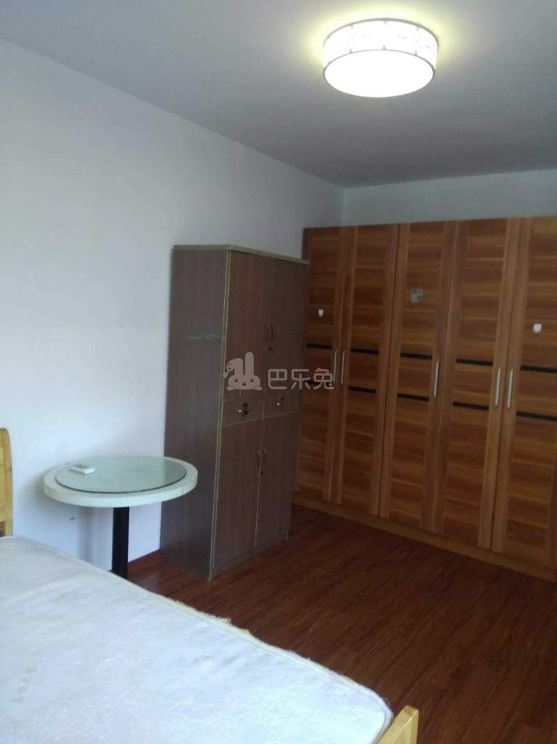 万泰花园5858375卧室图3