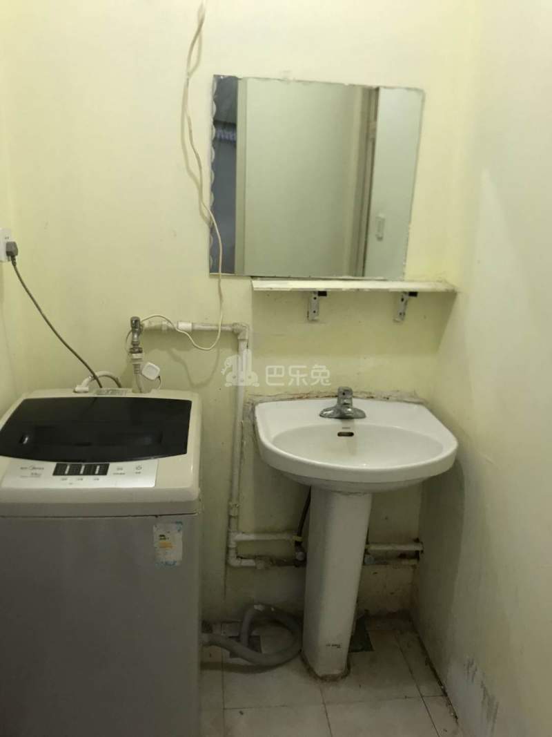 万泰花园5858375卫生间图18