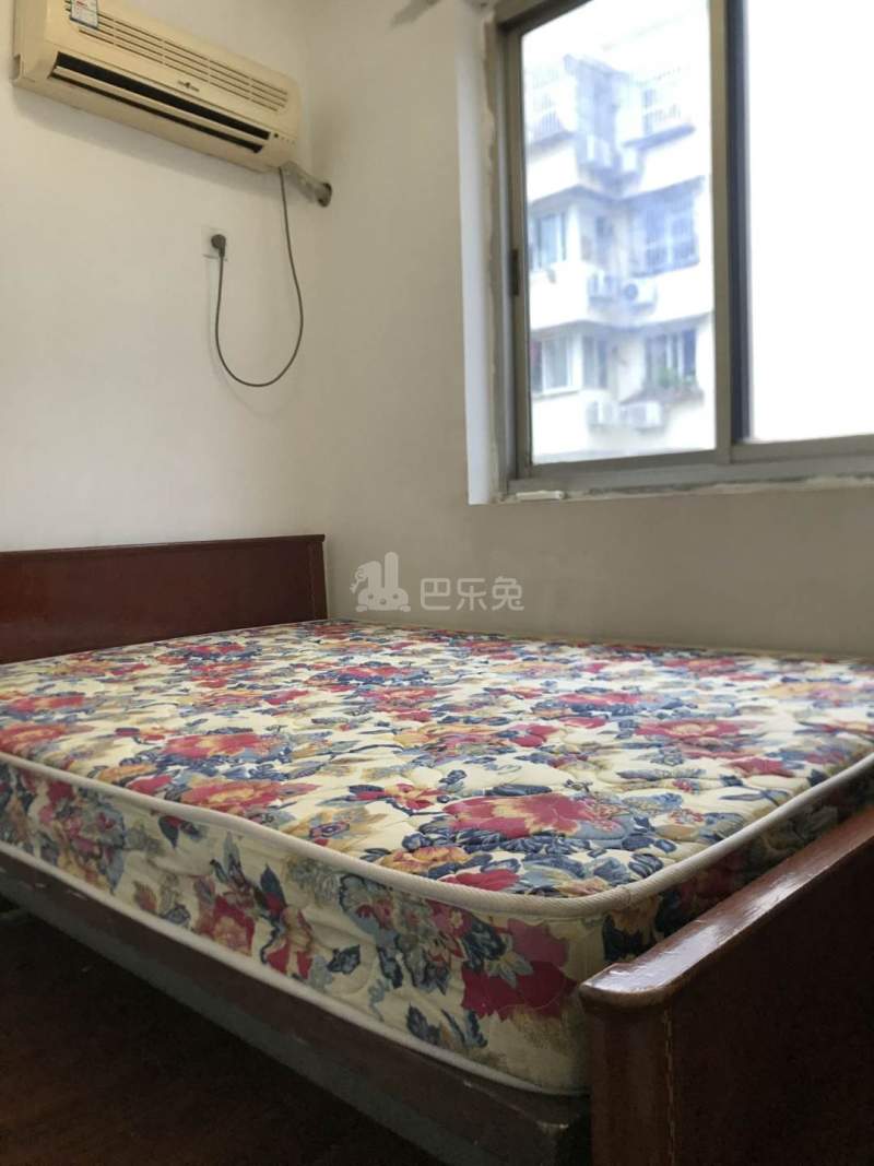 万泰花园5858375卧室图8