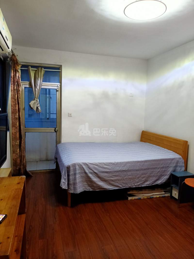 万泰花园5858375卧室图0