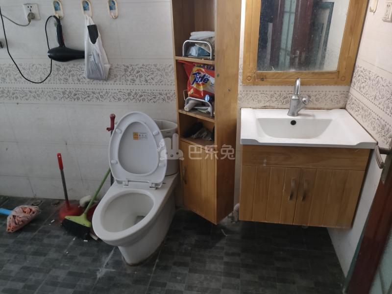 大唐花园（顾太路）5861057卫生间图5