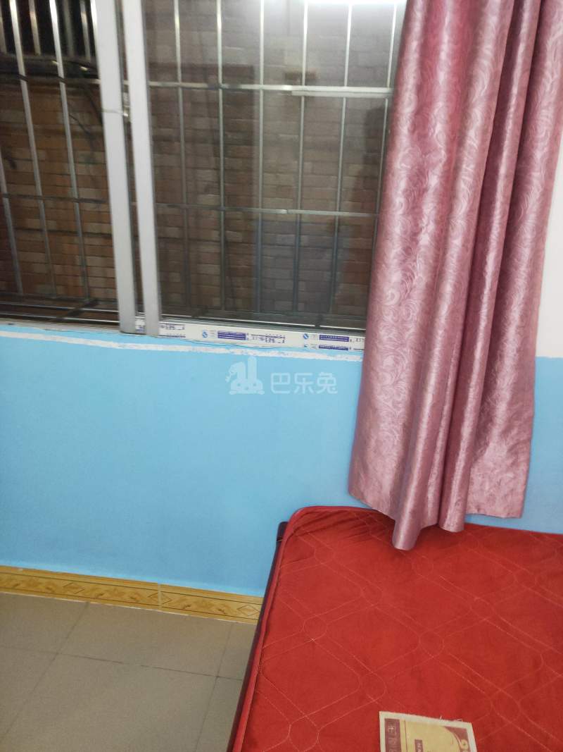 江夏荷木岭二巷1号5868550卧室窗户图8