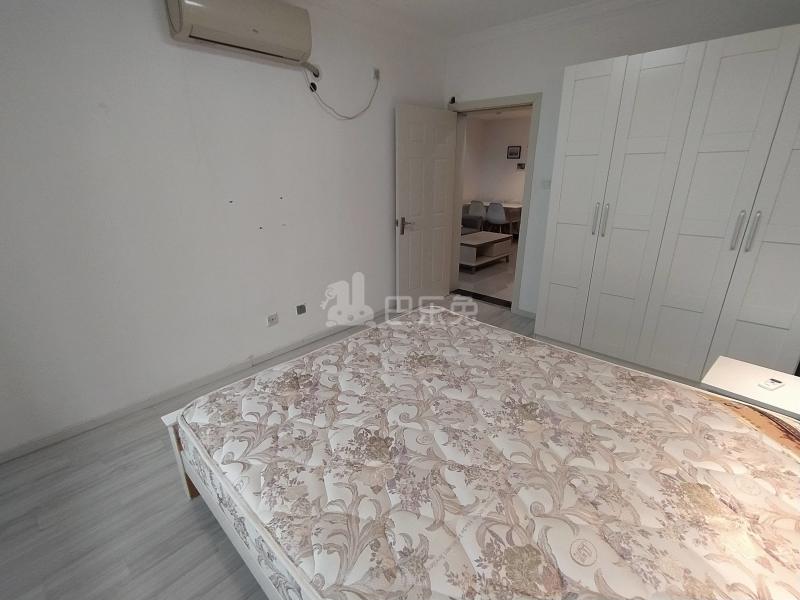 九英里5878917卧室图3