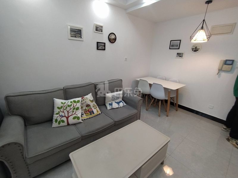 九英里5878917客厅图5