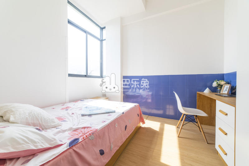 龙湖冠寓广州珠宝市场店5883048周边环境图13