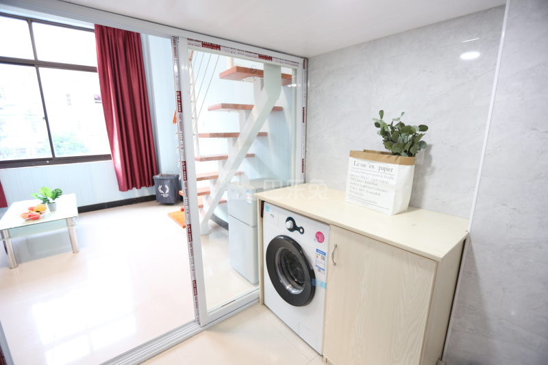 E+青年公寓（万象汇店）5889737客厅图3