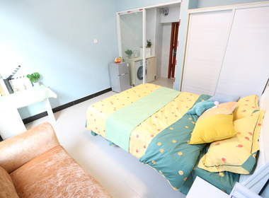 E+青年公寓（万象汇店） 1室0厅1卫