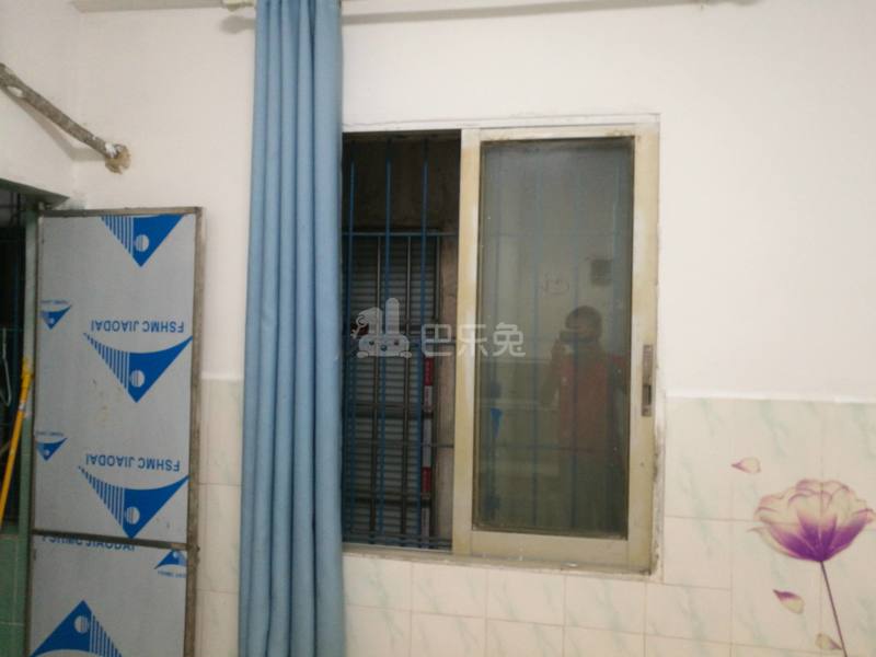 天台大街五巷12号5890879卧室窗户图7