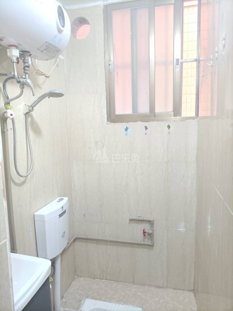 镇北南街黄地巷6号5899770卫生间图6