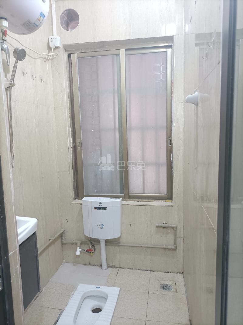 镇北南街黄地巷6号5899773卫生间图6