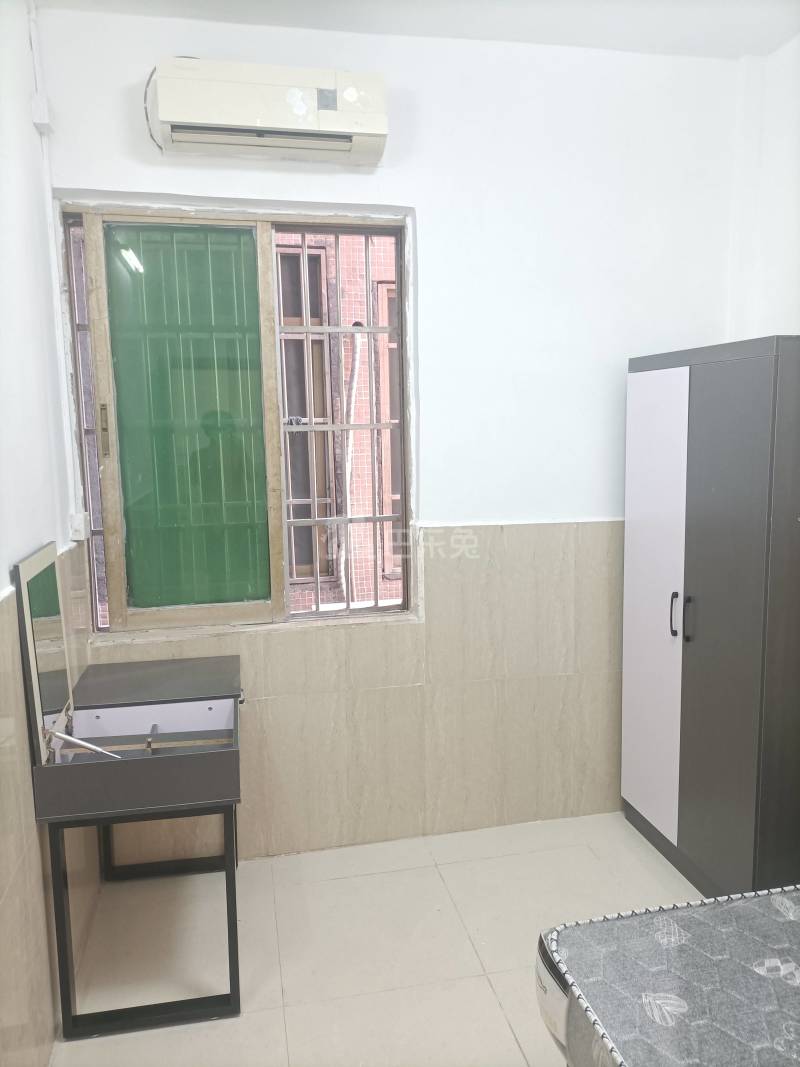 镇北南街黄地巷6号5899773卧室图3