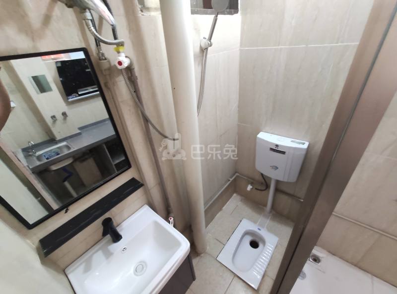 镇北南街黄地巷6号5899775卫生间图7