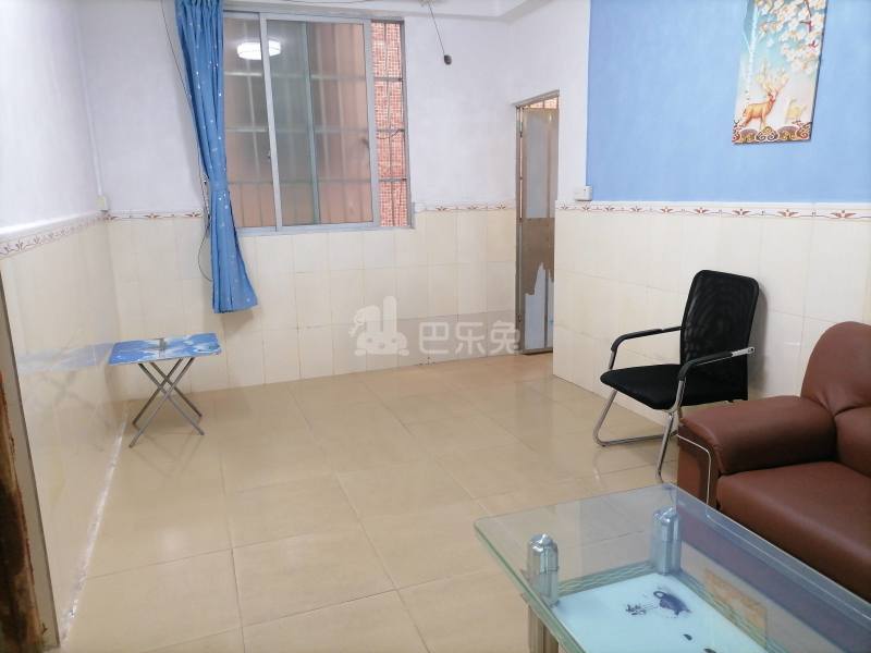 长湴西街7号A栋5906565客厅图6