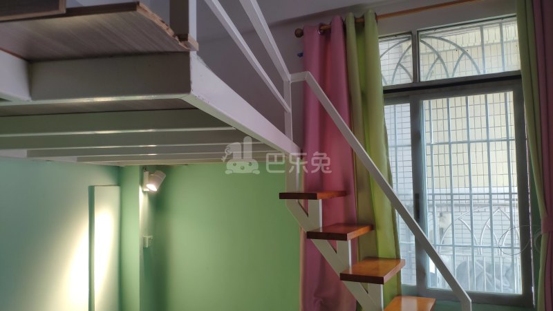 江夏村西街一巷7号5920975卧室图1