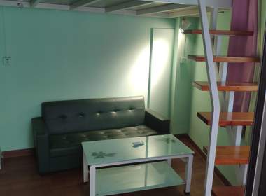 江夏村西街一巷7号 