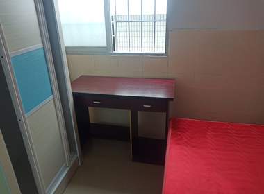 东圃康乐新村二横路126号 