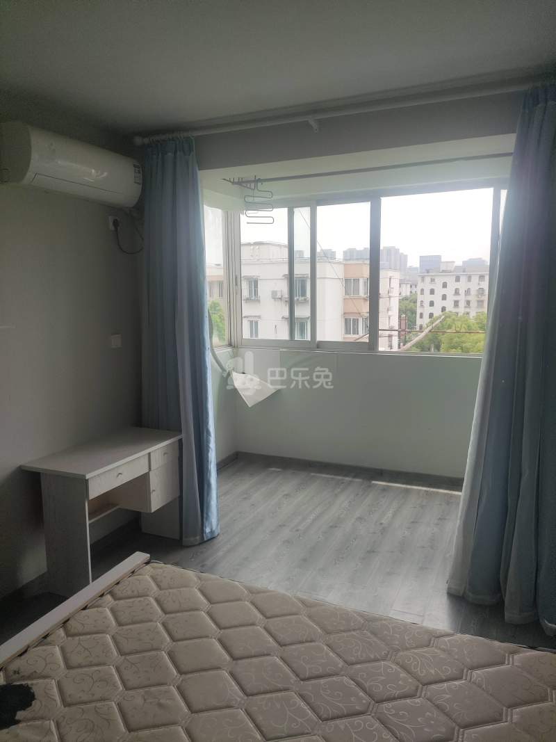 静安金泉苑5944686卧室图4