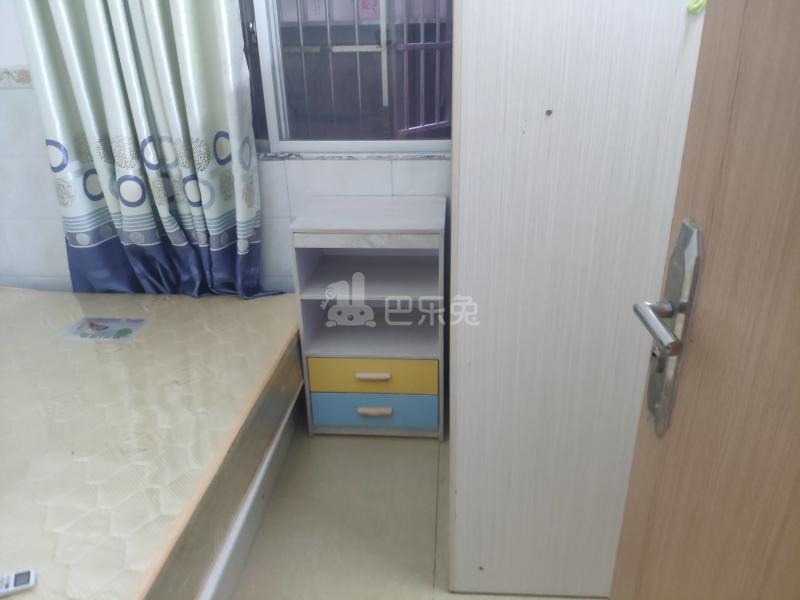 下元岗顺风巷2号5947429卧室图4