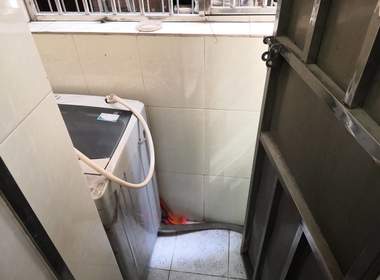 长湴东街十三巷一横巷2号 1室1厅1卫