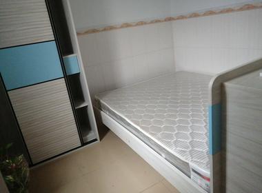 长湴东街十三巷一横巷2号 1室1厅1卫