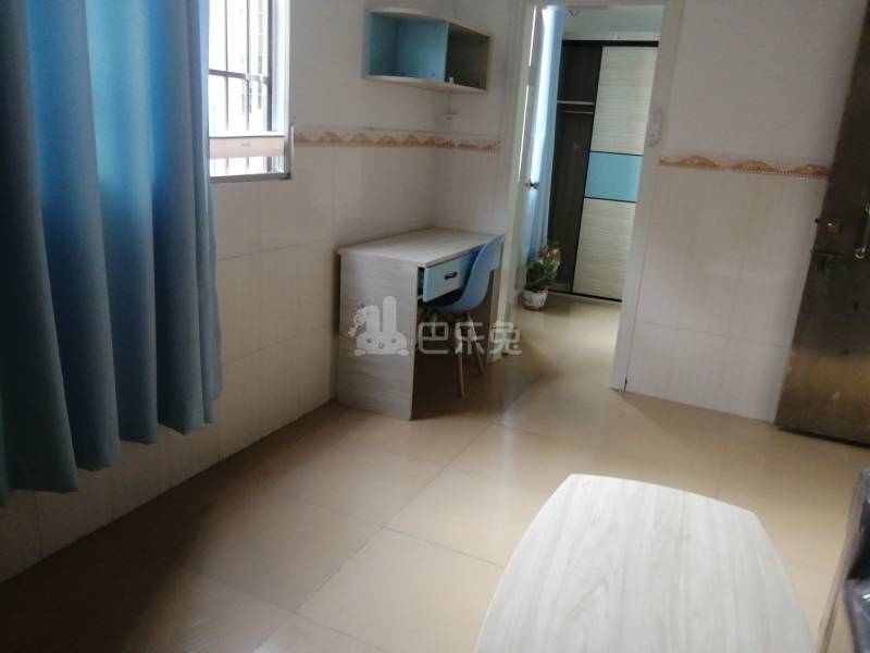 长湴东街十三巷一横巷2号5948582客厅图4