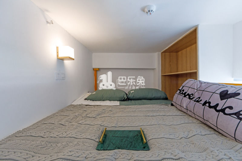 龙湖冠寓深圳大浪商业中心店5965433卧室图1