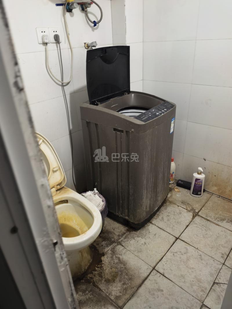 华唐苑596793卫生间图5