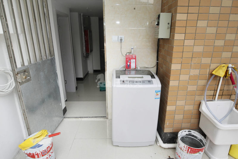 靓巢青年公寓（三源路店）596981周边环境图28