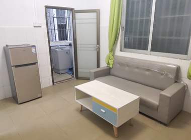 江夏村青龙大街三巷9号 