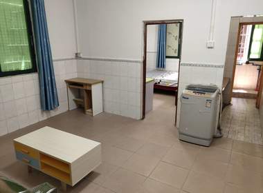 江夏村青龙大街西三巷10号 