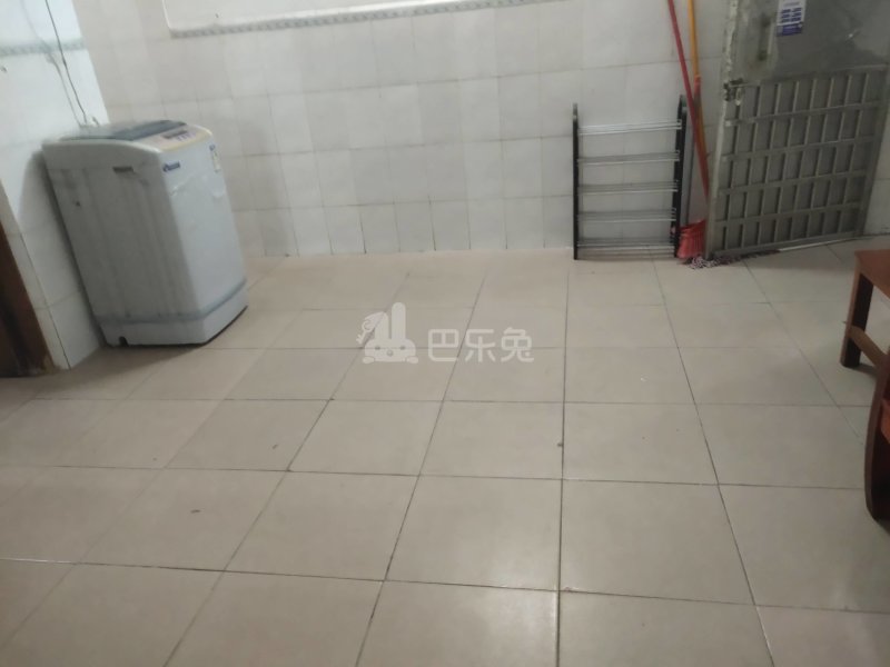 江夏村青龙大街西三巷10号5970045客厅图12