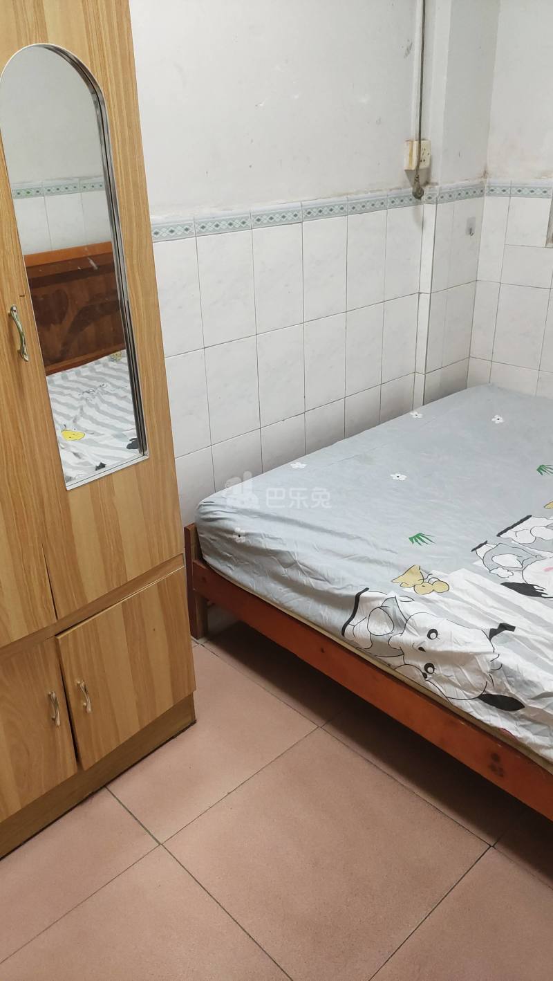 江夏村青龙大街西三巷10号5970049卧室图0