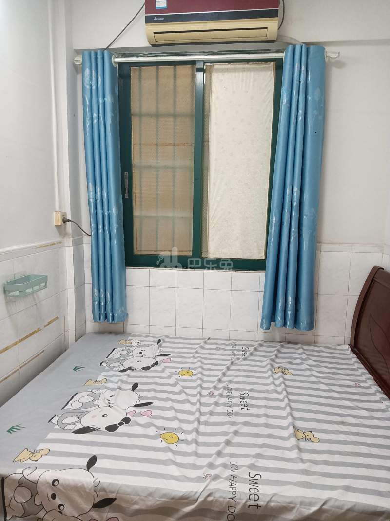 江夏村青龙大街西三巷10号5970055卧室窗户图10