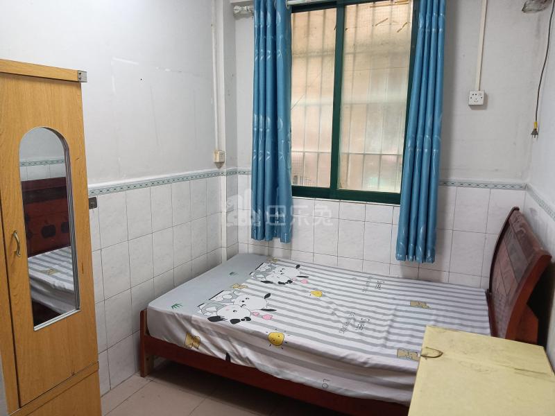 江夏村青龙大街西三巷10号5970058卧室图3