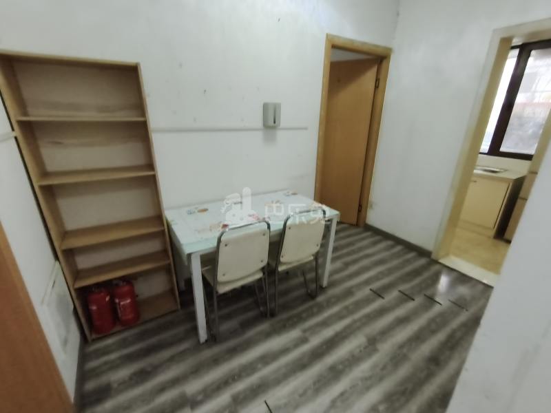 崧泽华城佳福雅苑东区（崧泉路1021弄）5984452客厅图5