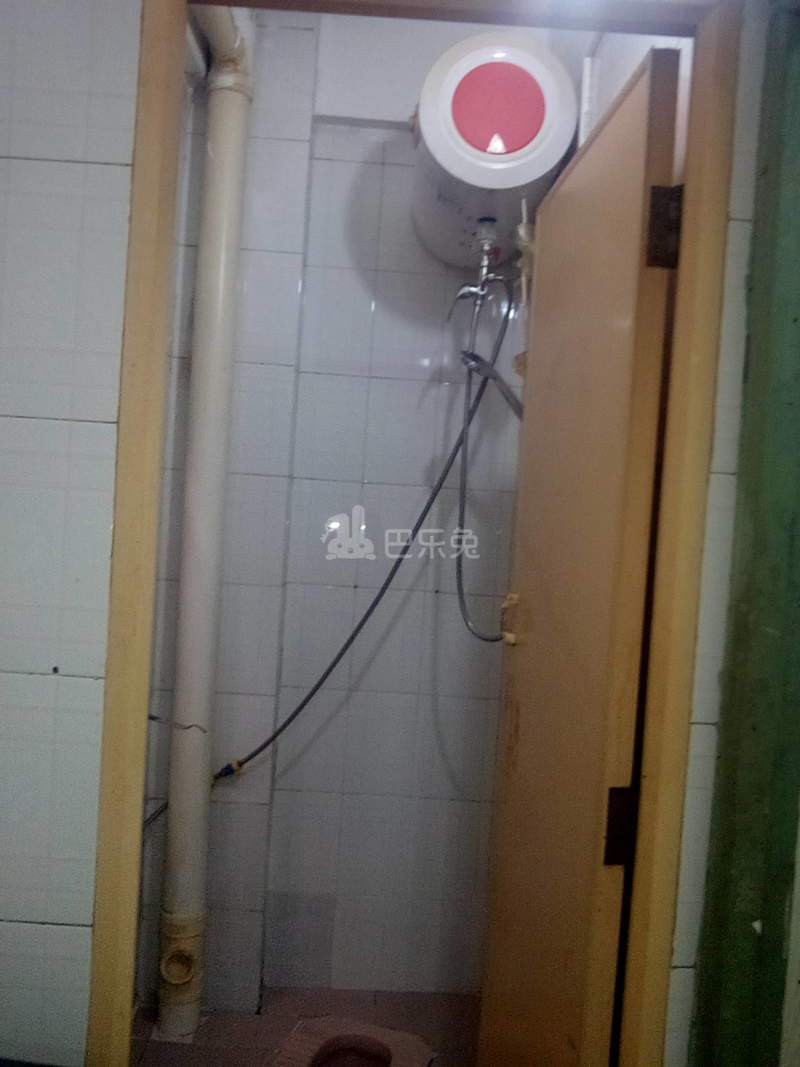 石牌荣华大街一巷2号5985226卫生间图8