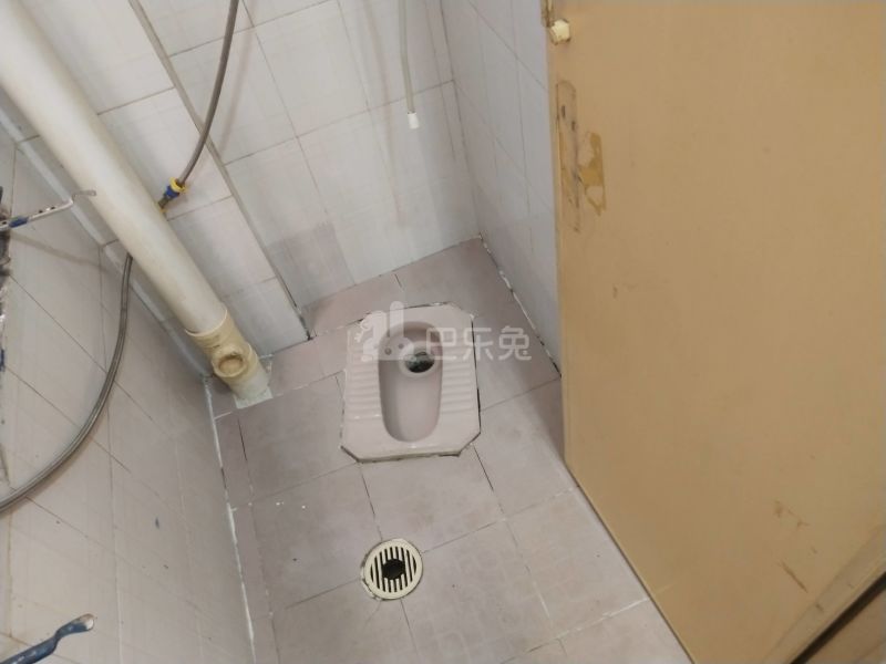 石牌荣华大街一巷2号5985226卫生间图9