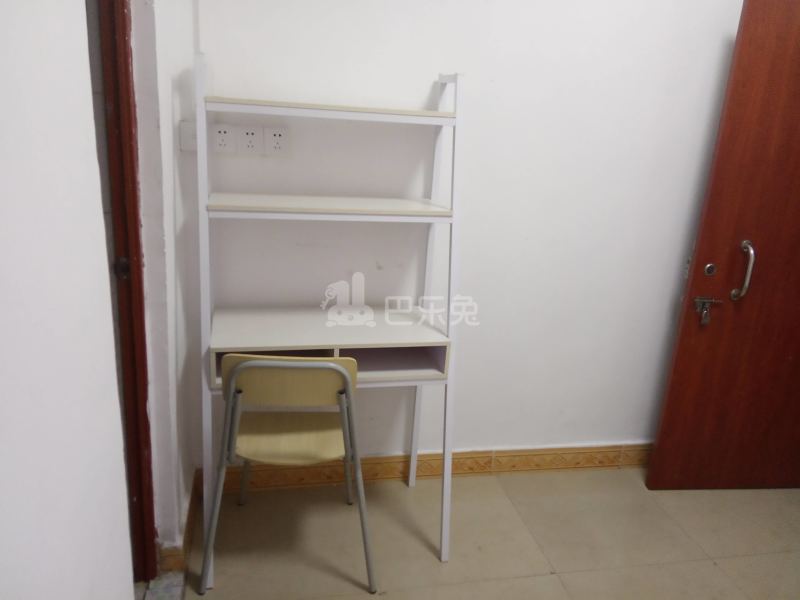 大山村迎龙坊大街18号之一B栋5989562卧室图4