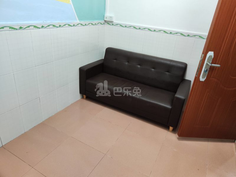 程界西德兴南巷1-5号5989608客厅图5