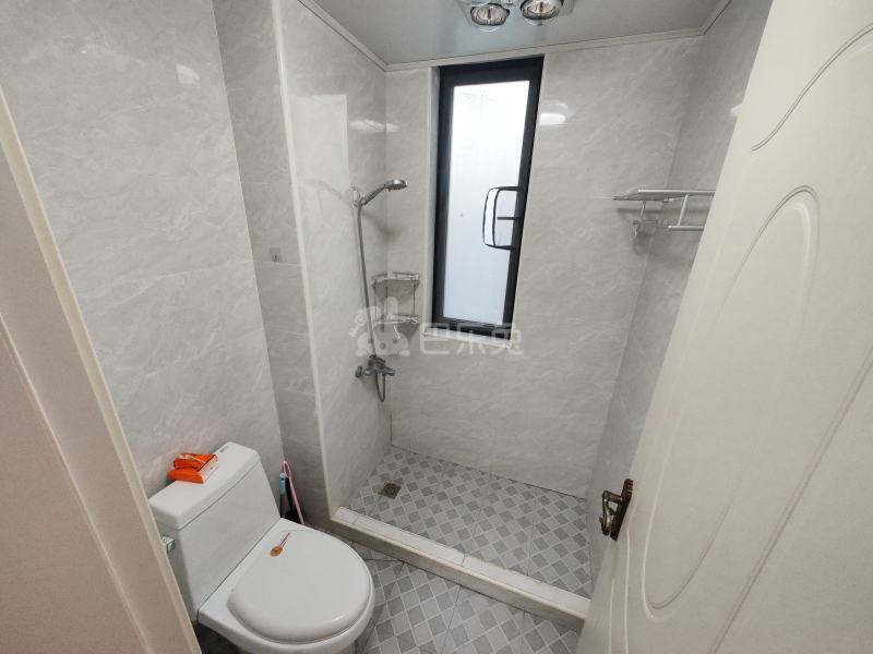 智华苑5997873卫生间图9